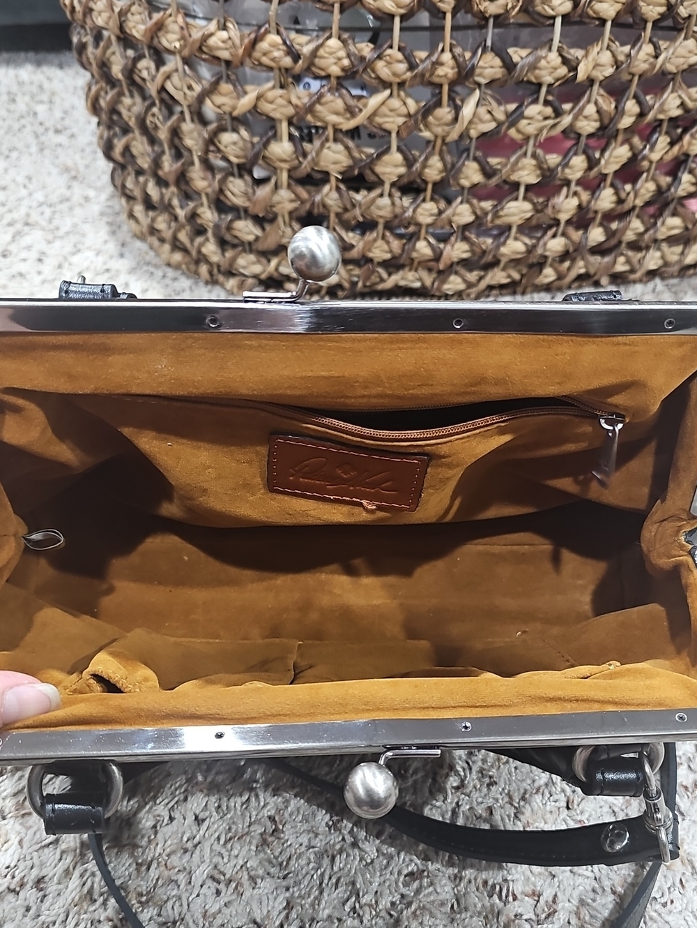Patricia Nash Purse Sofia Kiss Lock Leather Large Clutch Satchel Shoulder Bag - Picture 5 of 10